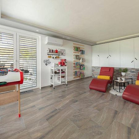 Holiday House Vikend 폴젤라 외부 사진