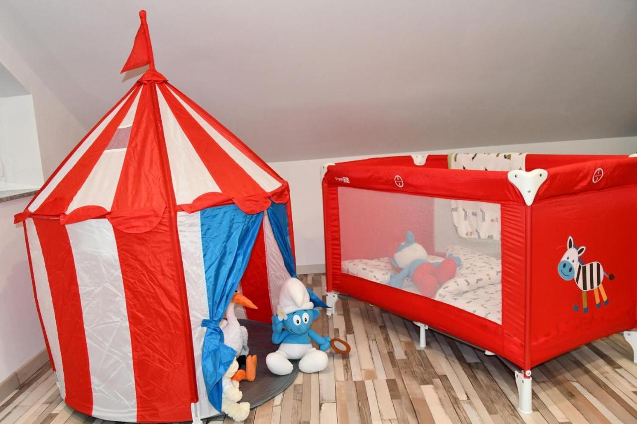 Holiday House Vikend 폴젤라 외부 사진